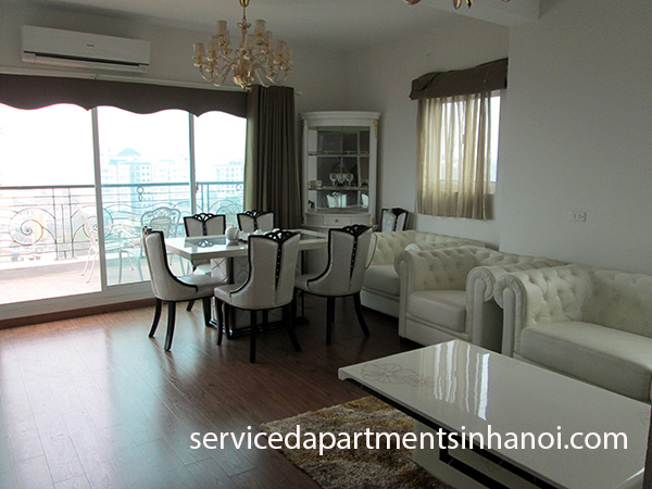 Cho thuê căn hộ có sân thượng lớn tại Ba Đình 1