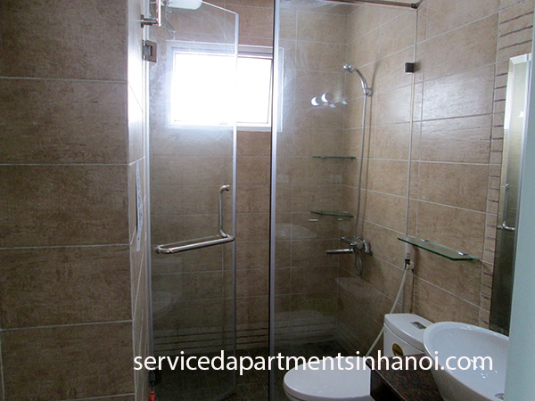 Cho thuê căn hộ có sân thượng lớn tại Ba Đình 8