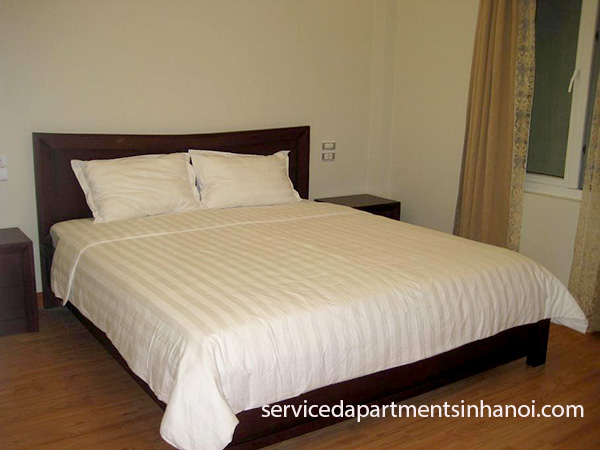 Cho thuê căn hộ 2 phòng ngủ, có ban công lớn quận Hoàn Kiếm 7