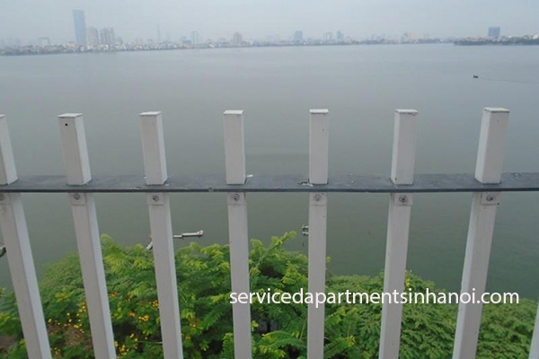 Chính chủ cho thuê căn hộ dịch vụ có view Hồ Tây 7