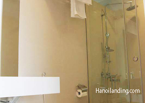 Cho thuê căn hộ 2 phòng ngủ rất đẹp tại phố Quảng Bá, Tây Hồ 8