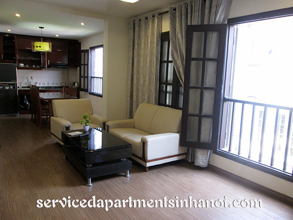 Một căn hộ nhiều ánh sáng tại Xuân Diệu, Tây Hồ cho thuê 2