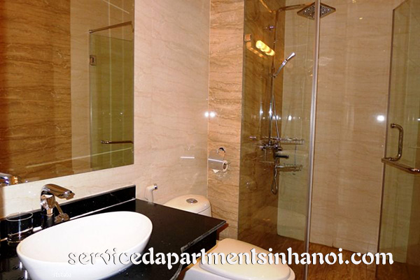 Chính chủ cho thuê căn hộ dịch vụ 3 phòng ngủ hiện đại ở Láng Hạ, Đống Đa 3