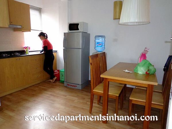 Cho thuê căn hộ dịch vụ 2 phòng ngủ tại Đào Tấn, Ba Đình 3