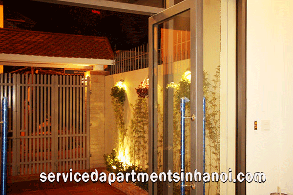 Căn hộ một phòng ngủ cho thuê tại Văn Cao, Ba Đình, khu vực yên tĩnh 1