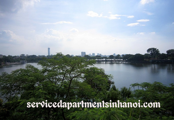 Căn hộ dịch vụ cho thuê tại Trúc Bạch, view hồ, khu vực yên tĩnh