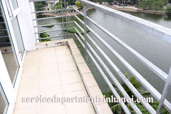 Cho thuê căn hộ dịch vụ 1 phòng ngủ tại khu vực Trúc Bạch, Ba Đình 4