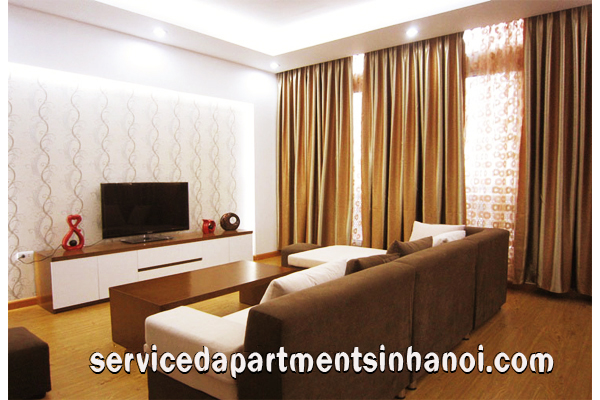 Luxury hai phòng ngủ căn hộ cho thuê có view hồ Ngọc Khánh 3