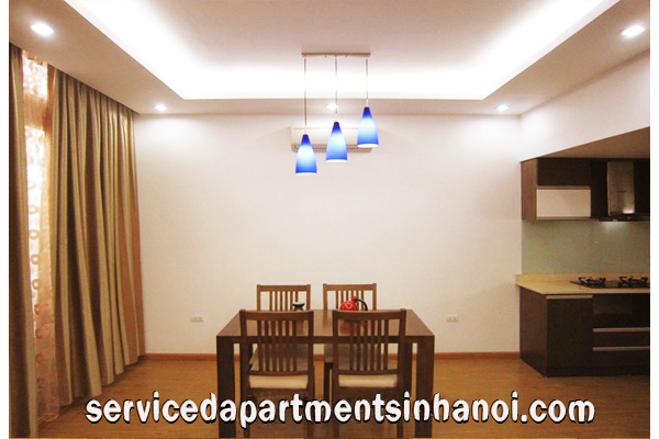 Luxury hai phòng ngủ căn hộ cho thuê có view hồ Ngọc Khánh 5