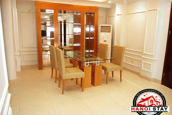 Cho thuê căn hộ rộng rãi một phòng ngủ ở Thụy Khuê, Ba Đình, Royal style 6