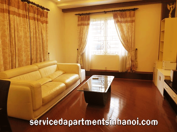 Cho thuê căn hộ dịch vụ rộng rãi ở quận Hoàn Kiếm, gần hồ Thiền Quang 1