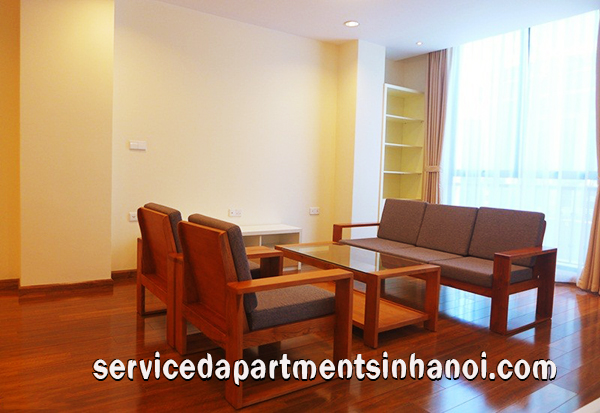 Căn hộ dịch vụ tại Trúc Bạch, có ban công cho thuê 2