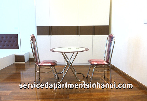 Căn hộ dịch vụ tại Trúc Bạch, có ban công cho thuê 3