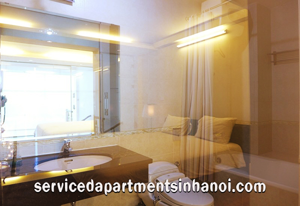 Căn hộ cho thuê tại Trúc Bạch, với view hồ đẹp và không gian rộng rãi 1