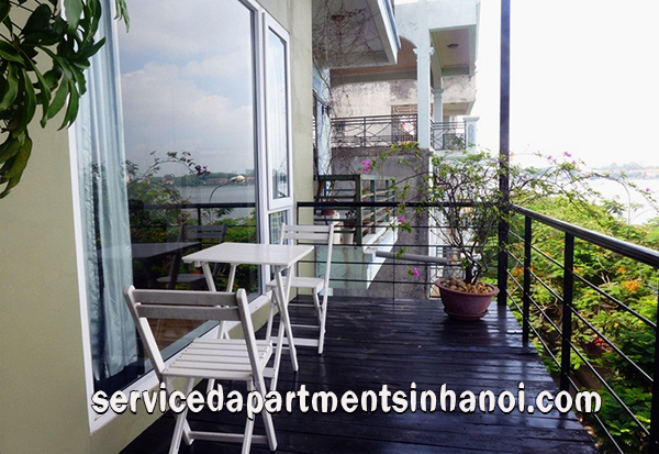 Căn hộ hai phòng ngủ, view Hồ Tây, có ban công thoáng mát cho thuê 4