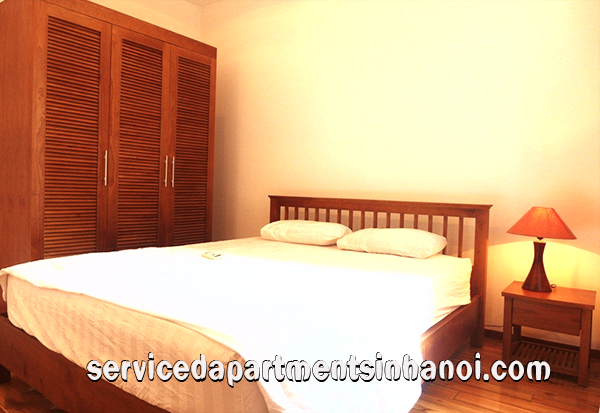 Căn hộ hai phòng ngủ, view Hồ Tây, có ban công thoáng mát cho thuê 9