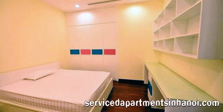 Căn hộ hai phòng ngủ ở Royal City cho thuê, căn hộ hiện đại, diện tích 109 m2 6