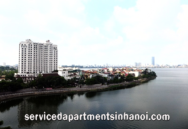 Căn hộ dịch vụ cao cấp cho thuê ở Tây Hồ, căn hộ rất rộng rãi và có view Hồ Tây 2