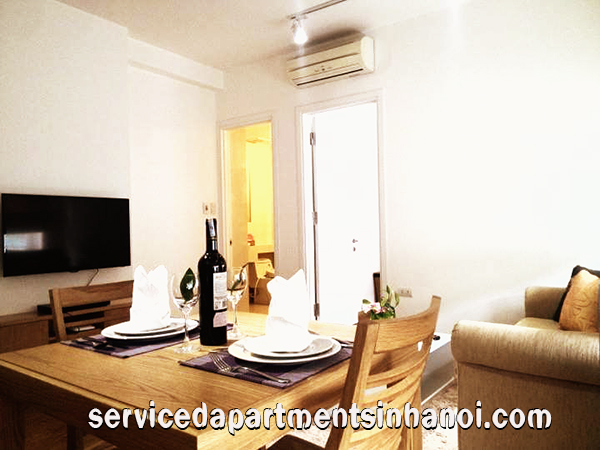 Căn hộ dịch vụ cho thuê với view hồ Ngọc Khánh ở Ba Đình 8