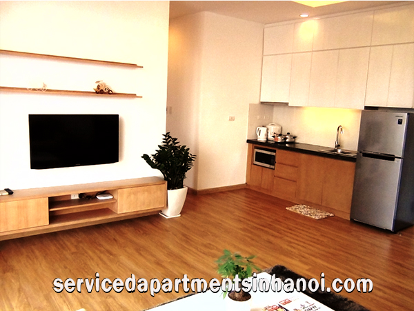 Căn hộ dịch vụ cho thuê với view hồ Ngọc Khánh ở Ba Đình 9