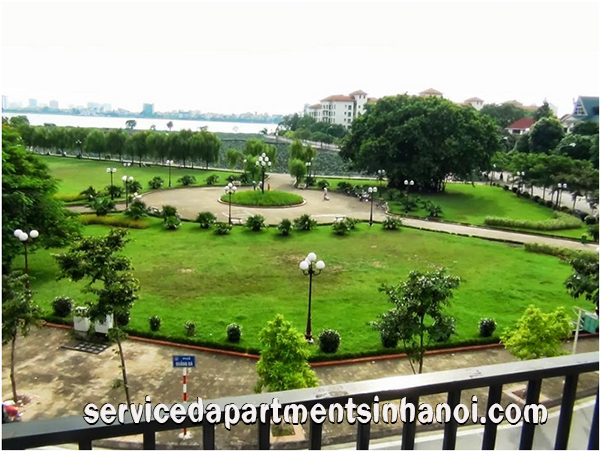 Cho thuê căn hộ cao cấp gồm hai phòng ngủ rộng rãi với tầm nhìn đẹp tại phố Tô Ngọc Vân st , Tay Ho 2