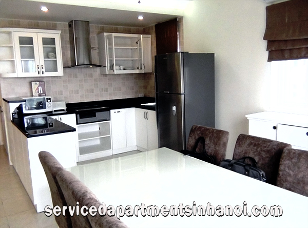 Cho thuê căn hộ cao cấp gồm hai phòng ngủ rộng rãi với tầm nhìn đẹp tại phố Tô Ngọc Vân st , Tay Ho 8