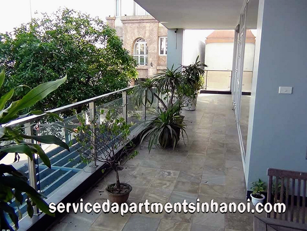 Cho thuê căn hộ cao cấp 2 -3 phòng ngủ ở Tây Hồ Lake view 3