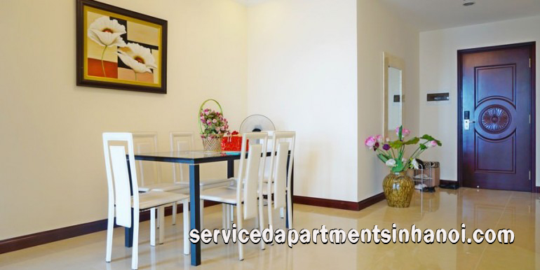 Chính chủi cho thuê căn hộ ba phòng ngủ ở R4 Tower, Vinhomes Royal City 5