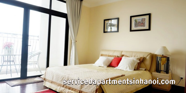 Chính chủi cho thuê căn hộ ba phòng ngủ ở R4 Tower, Vinhomes Royal City 2