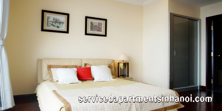 Chính chủi cho thuê căn hộ ba phòng ngủ ở R4 Tower, Vinhomes Royal City 3