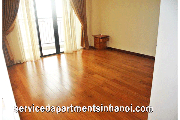 Căn hộ ba phòng ngủ thiết kế theo phong cách phương Tây cho thuê tại R2, Vinhomes Royal City 6