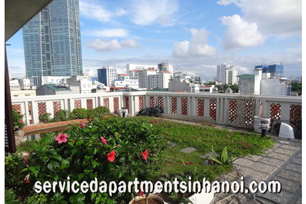 Cho thuê căn hộ 2 phòng ngủ mới xây dựng với tầm nhìn rất đẹp ở Đào Tấn, Ba Đình 4
