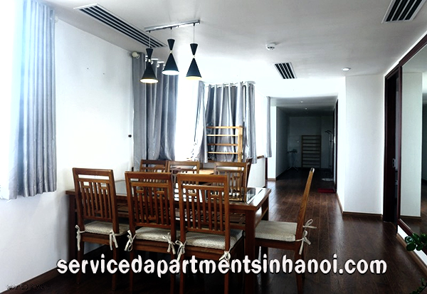 Căn hộ dịch vụ 3 phòng ngủ rất hiện đại cho thuê ở Đặng Thai Mai, Tây Hồ 7