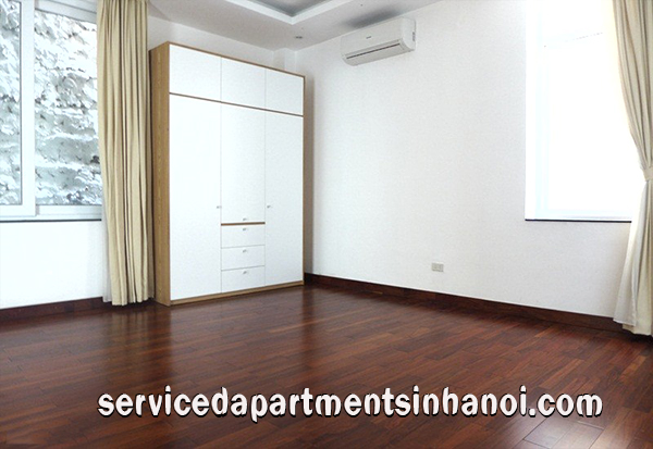Căn hộ ba phòng ngủ rộng rãi cho thuê với nội thất hiện đại ở Đặng Thai Mai, Tây Hồ 8