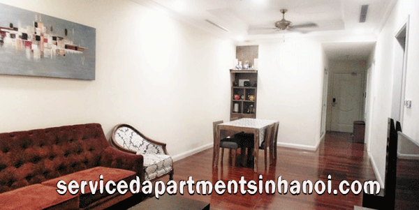 Căn hộ 2 phòng ngủ cho thuê tại R2 Tower, Vinhomes Royal City 3