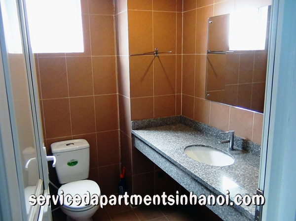 Căn hộ dịch vụ cho thuê tại Ngọc Khánh, Ba Đình view hồ 7