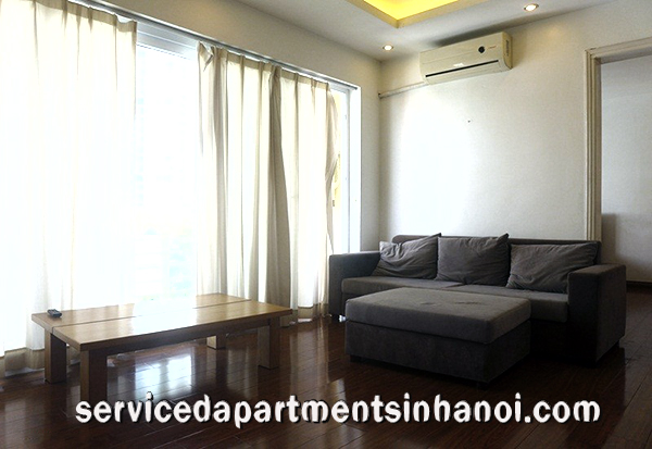 Cho thuê căn hộ hai phòng ngủ với ban công đẹp nhìn ra Hồ Tây 4