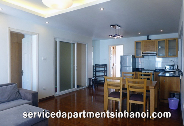 Cho thuê căn hộ hai phòng ngủ với ban công đẹp nhìn ra Hồ Tây 5