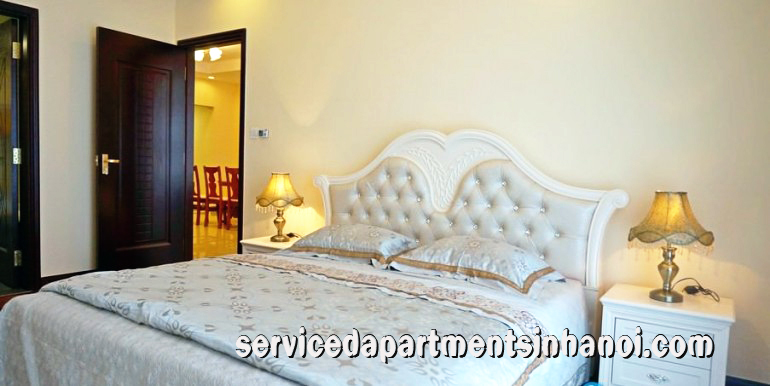 CHCC hai phòng ngủ cho thuê tại tòa nhà R4, Royal City 5