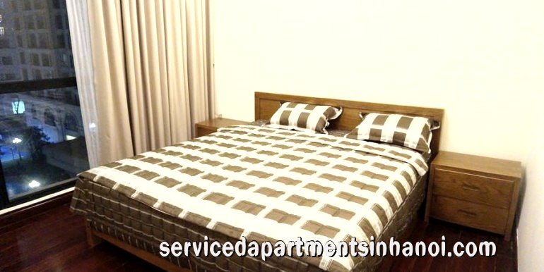 CHCC cho thuê tại tầng 10 của tòa nhà R2, Royal City, căn hộ đầy đủ đồ, giá rẻ 900$/tháng 8