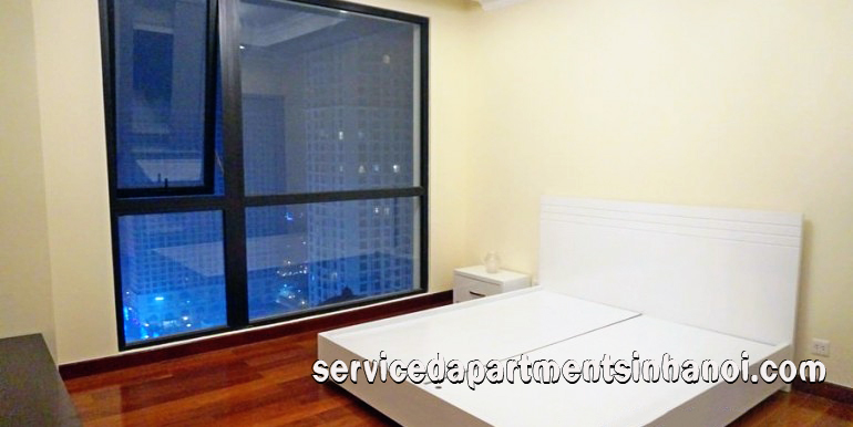 Cần cho thuê căn hộ đẹp, hai phòng ngủ tại Vinhomes Royal City 4