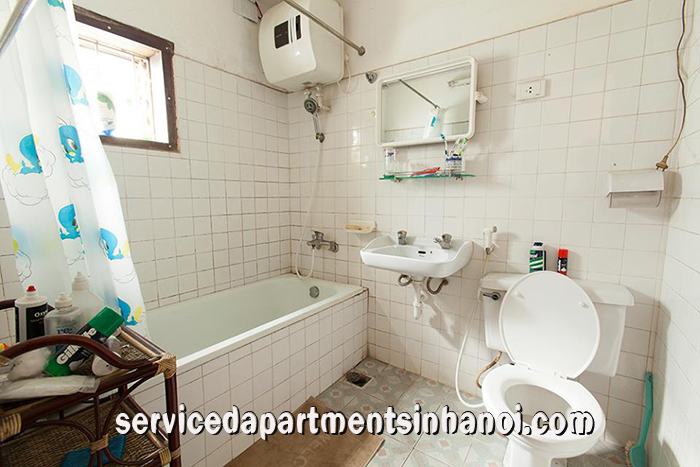 Chính chủ cho thuê nhà riêng ở Hồ Ba Mẫu, với 4 phòng ngủ, 4 phòng tắm 10