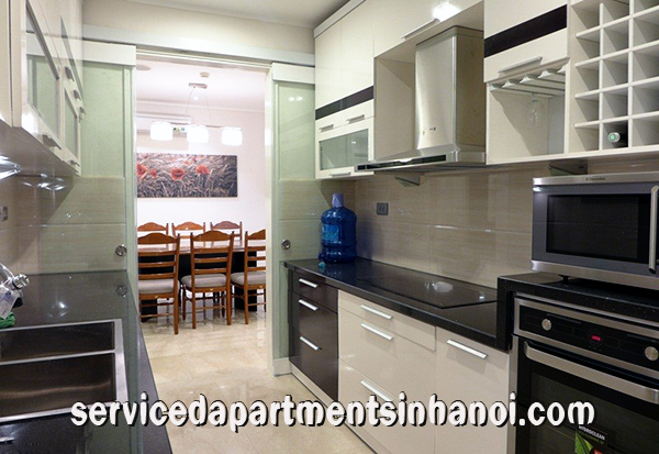 Cho thuê căn hộ ba phòng ngủ hiện đại tại Tháp L1, Ciputra Tây Hồ 6