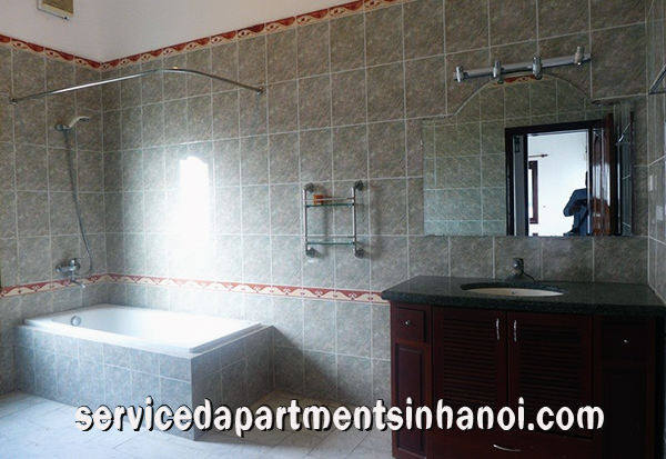 Villa rộng rãi cho thuê tại phố Tô Ngọc Vân, Tây Hồ 5