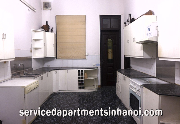 Cho thuê Villa đẹp tại Tây Hồ có bể bơi bên trong 6