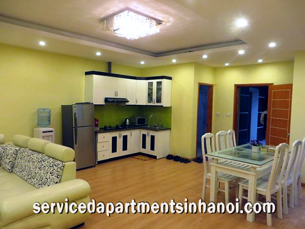 Căn hộ hai phòng ngủ cho thuê ở phố Ngọc Lâm, Long Biên