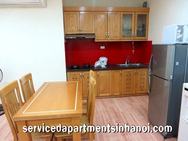 Cho thuê căn hộ dịch vụ đẹp với 01 phòng ngủ rộng rãi ở Long Biên 4
