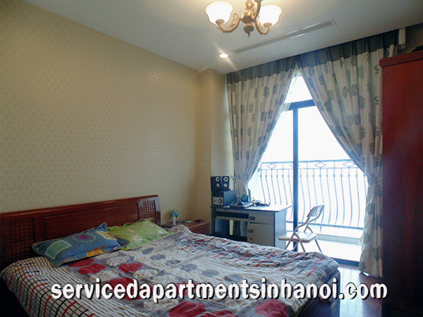 Căn hộ ba phòng ngủ cho thuê tại R3, Vinhomes Royal City 7