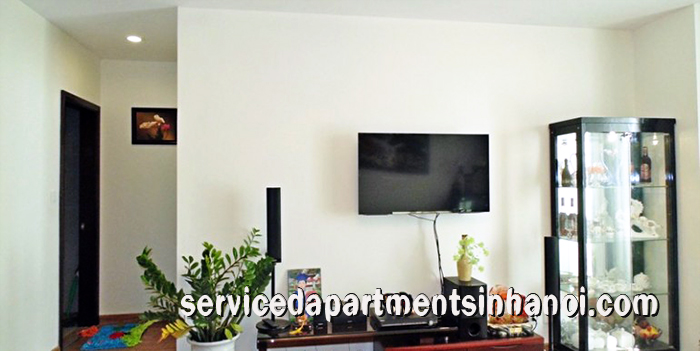 Cho thuê căn hộ rộng rãi hai phòng ngủ tại T10, Times City 8