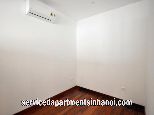 Cho thuê căn hộ dịch vụ 2 ngủ, ban công rộng trên đường Tây Hồ, quận Tây Hồ 6